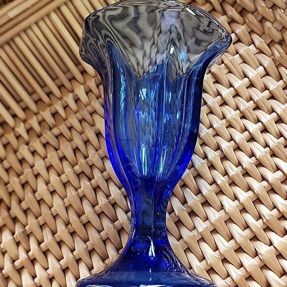 Tulip Style Vintage Anchor Hocking Icecream Sundae Parfait Glass - Picture 4 of 5